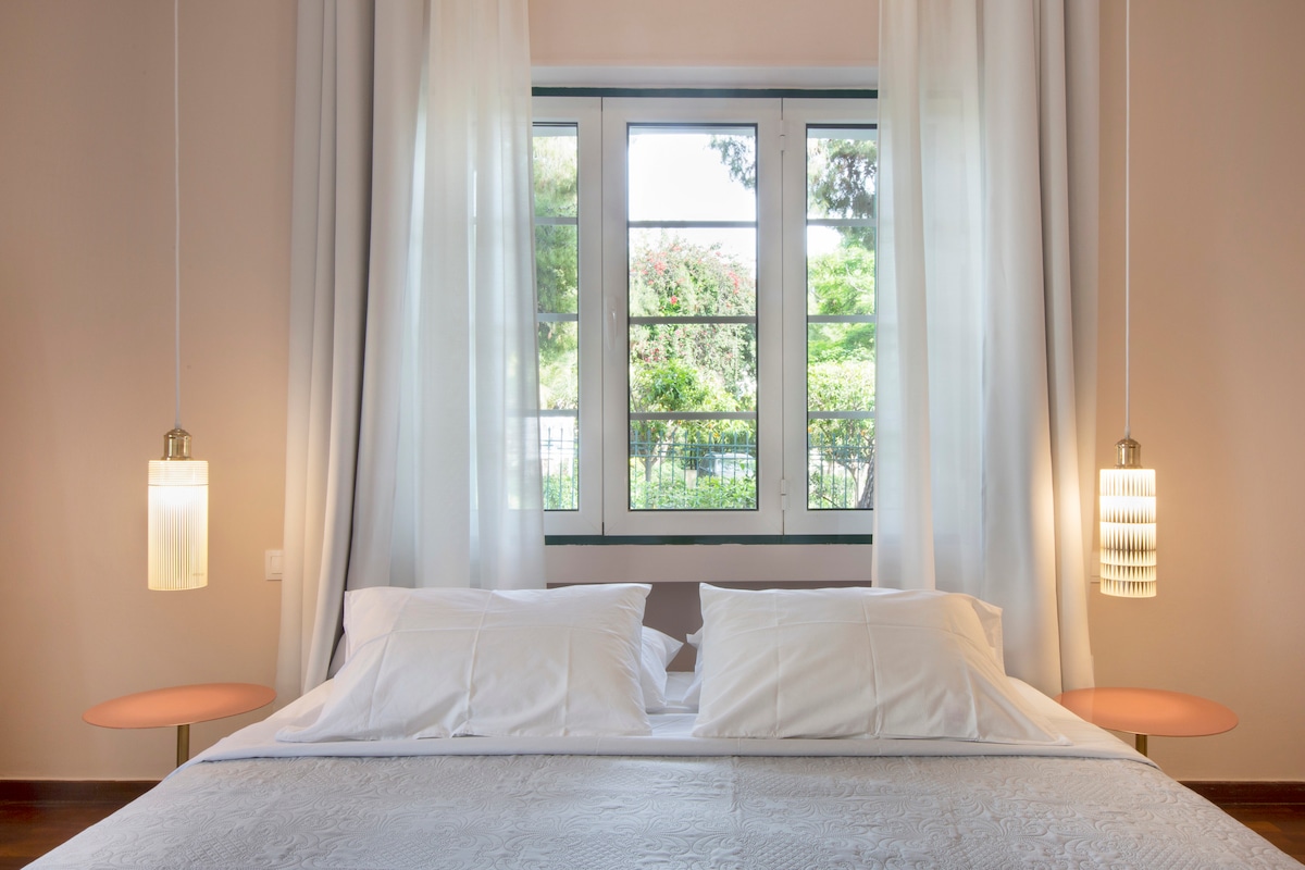 Glyfada Villa 1951 — Photo 10